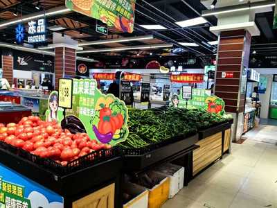 拉薩本地蔬果直銷超市 高原上的新鮮直采，零售新體驗